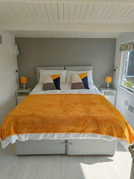 Private Lodge Close To Beaches And Goodwood Felpham Buitenkant foto